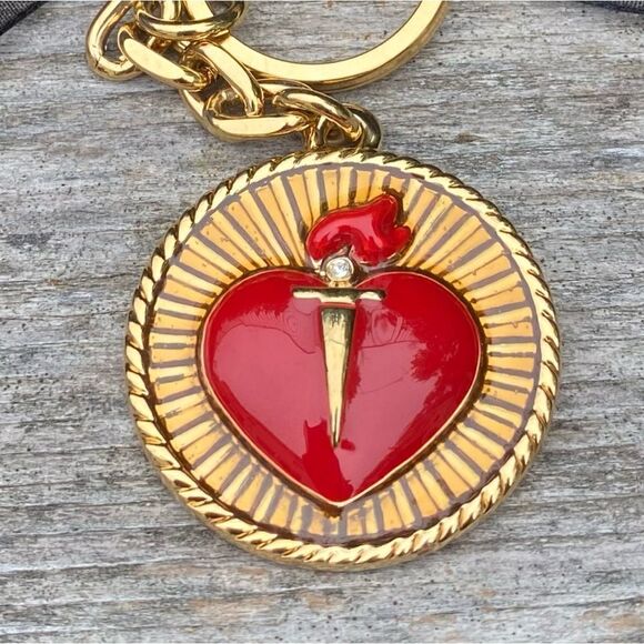 St. John Gold & Red Logo Heart Bag Charm/Keyring. New NWOT Designer Luxury - Picture 3 of 5